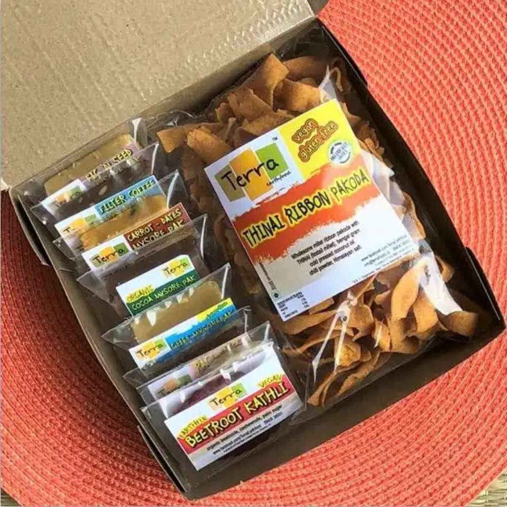 Organic Sweet & Savoury Combination Box C